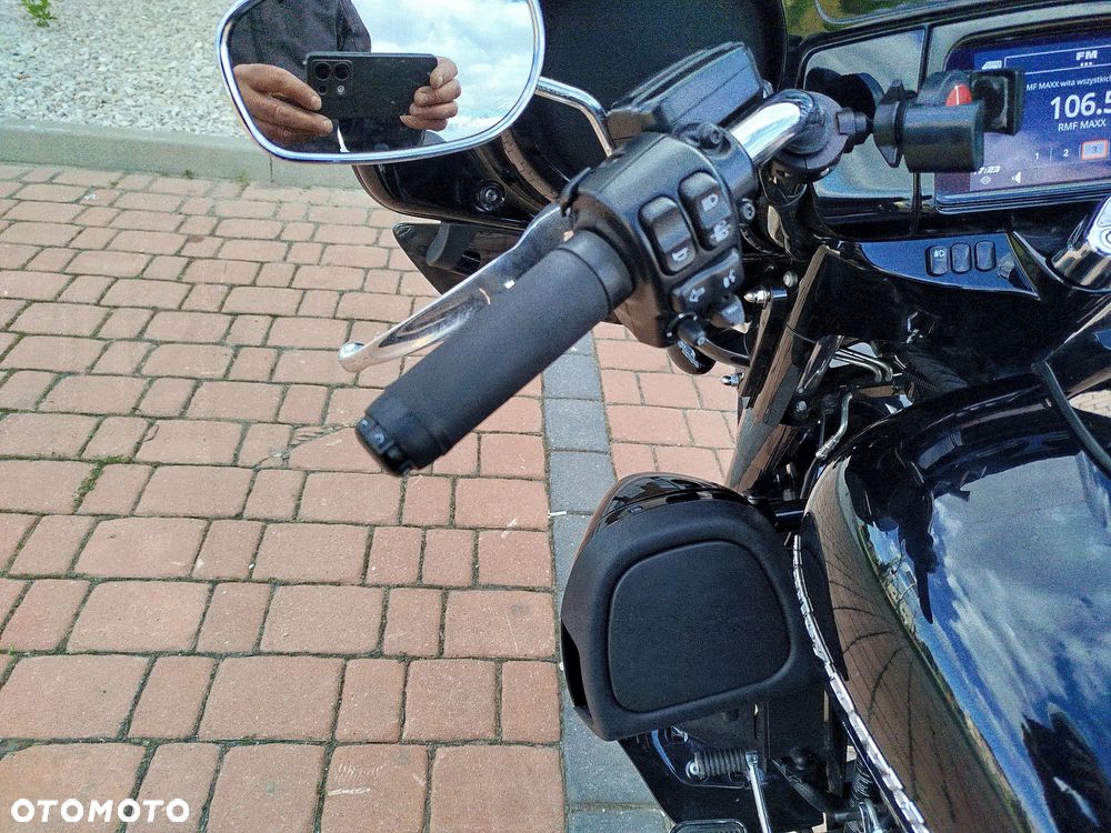 Harley-Davidson Touring Electra Glide - 6