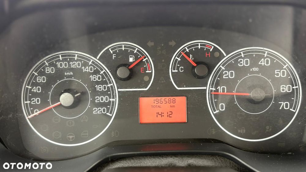 Fiat Punto - 16