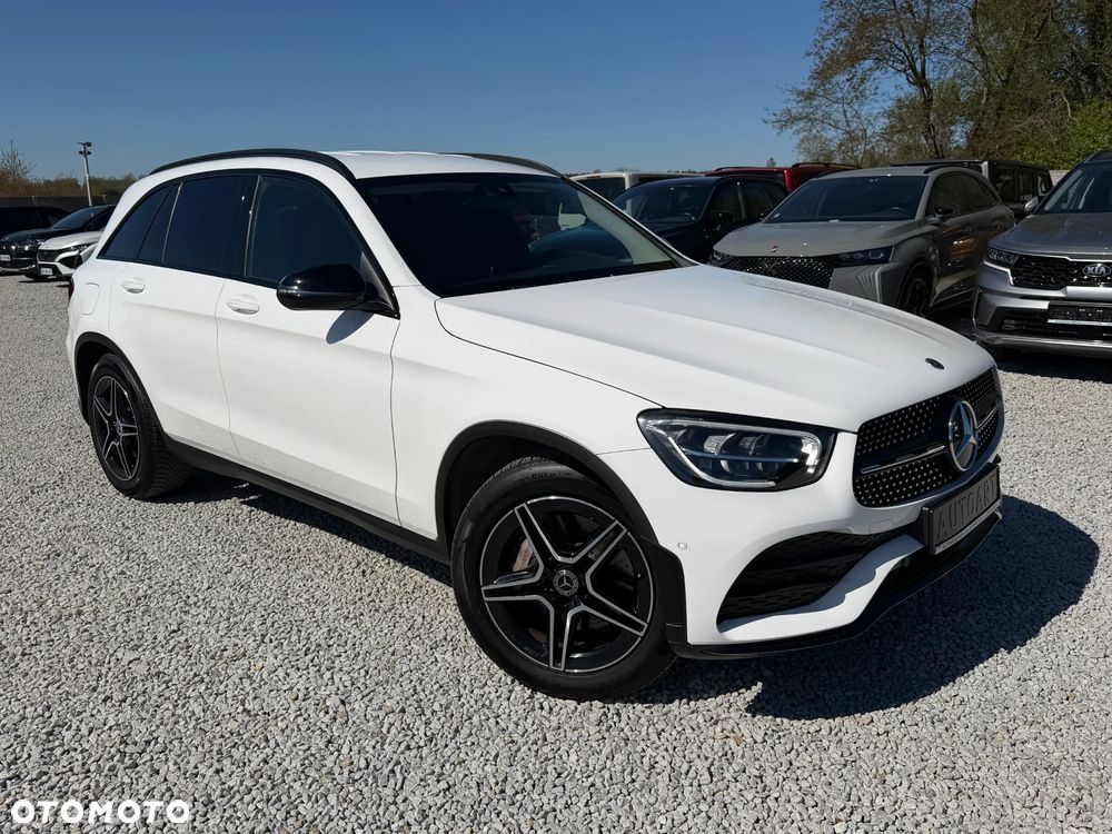 Mercedes-Benz GLC 200 d 4Matic 9G-TRONIC AMG Line - 23