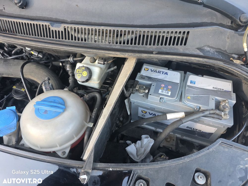 Volkswagen Multivan - 37