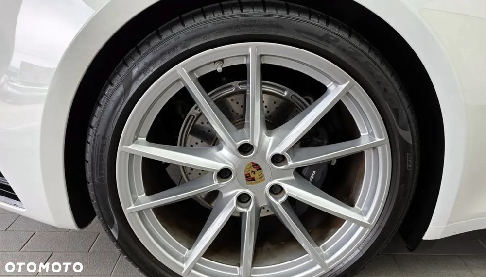 Porsche 911 Carrera PDK - 6