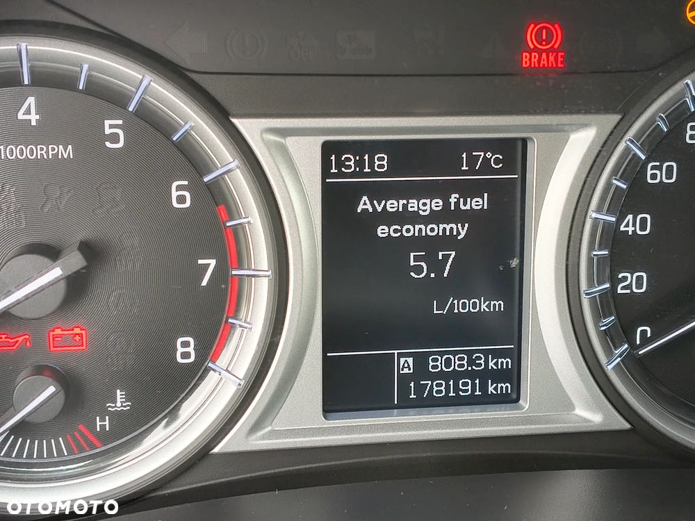 Suzuki Vitara 1.6 Premium 2WD - 10