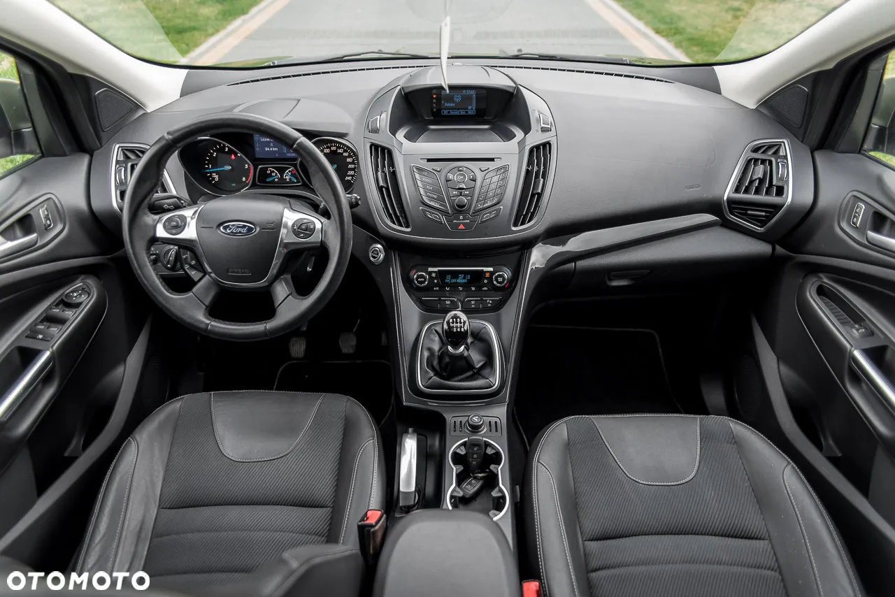 Ford Kuga 2.0 TDCi 2x4 Titanium - 5