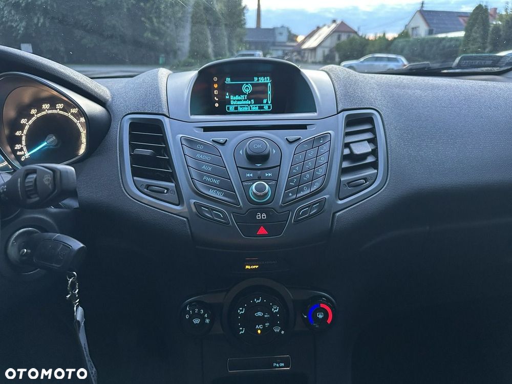 Ford Fiesta - 17