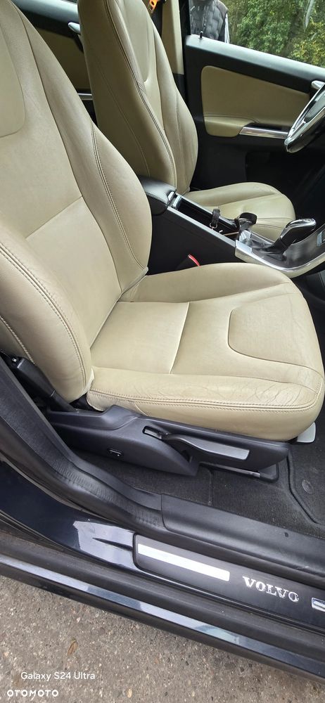 Volvo XC 60 - 36