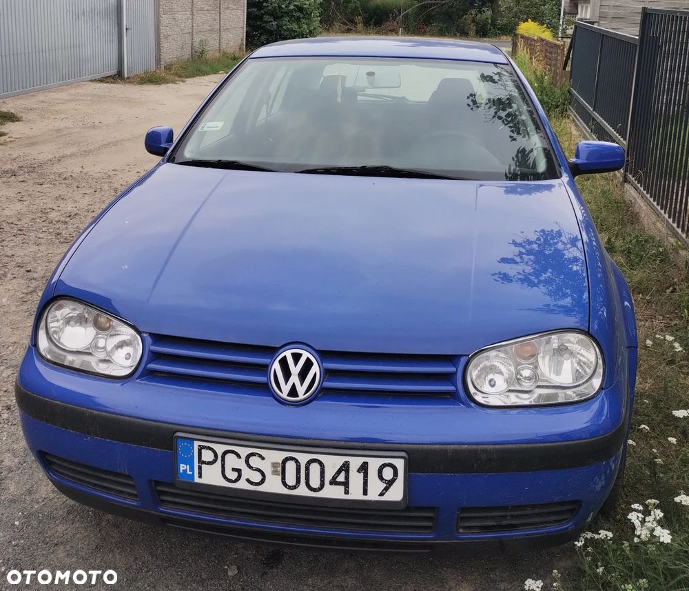 Volkswagen Golf - 1