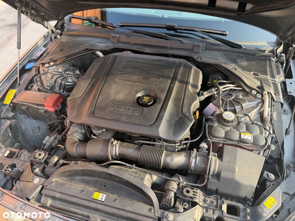 Jaguar XF 2.0 i4D Prestige - 23