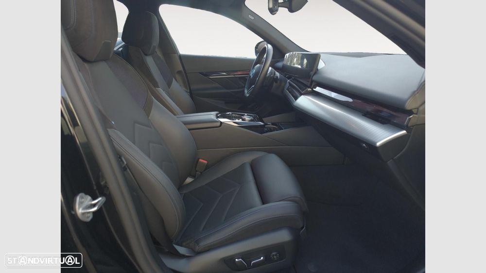 BMW 530 e Pack Desportivo M - 10