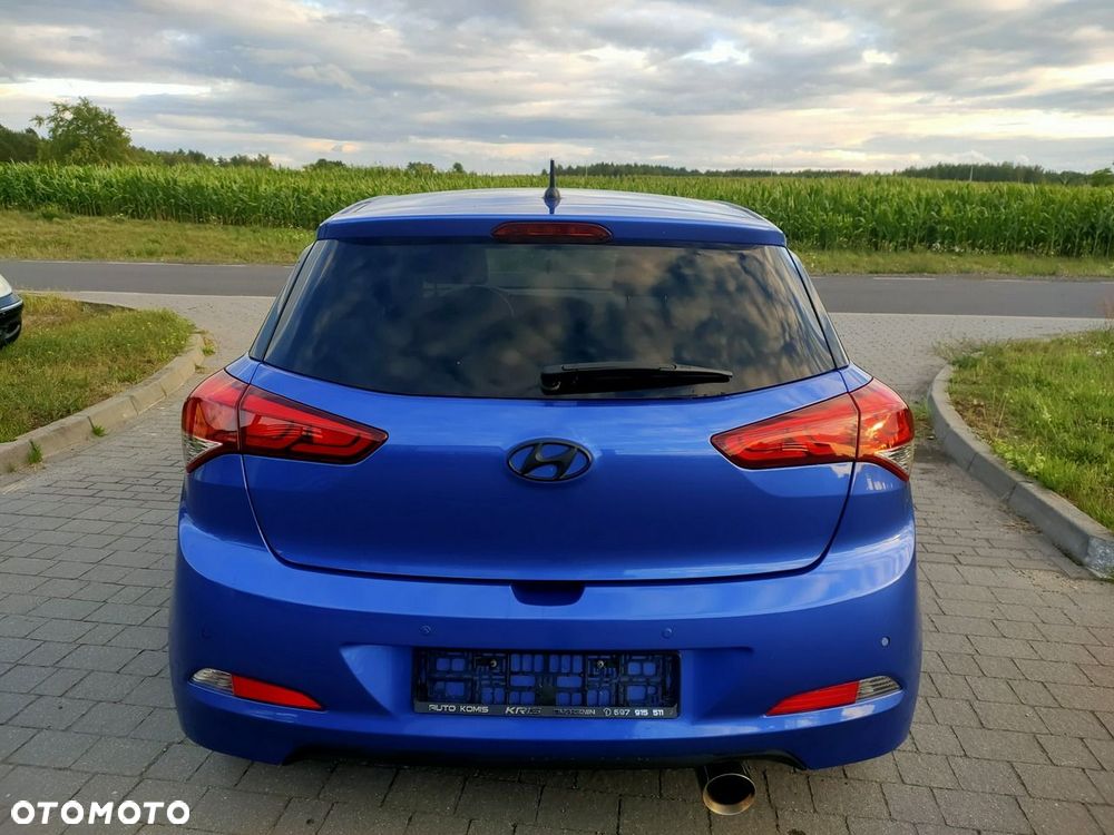 Hyundai i20 blue 1.2 Style - 5