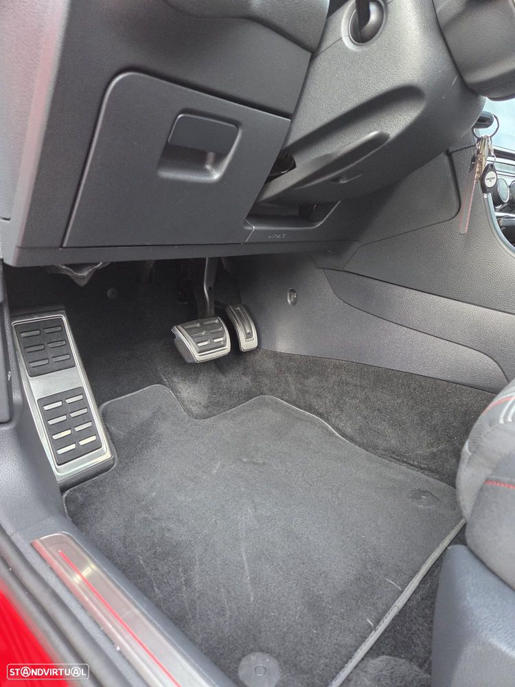 VW Golf GTI 2.0 TSI OPF DSG Performance - 26