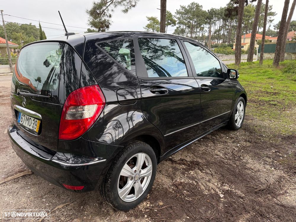 Mercedes-Benz A 160 Avantgarde BlueEfficiency - 4