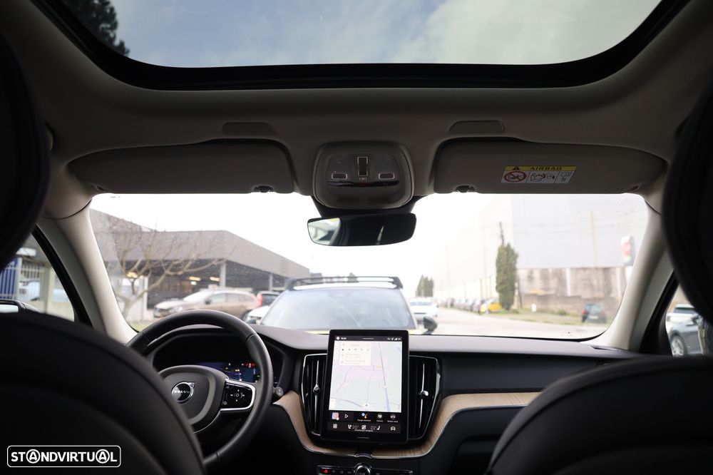 Volvo XC 60 2.0 T6 PHEV Plus Dark AWD - 19