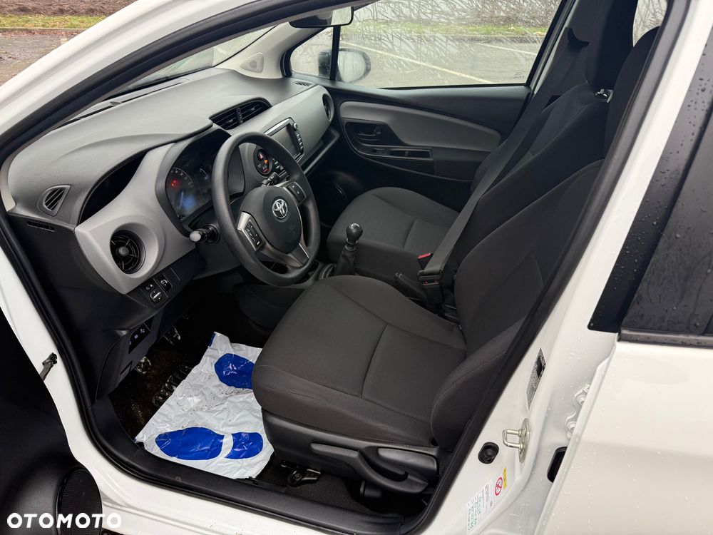 Toyota Yaris 1.5 Premium - 11