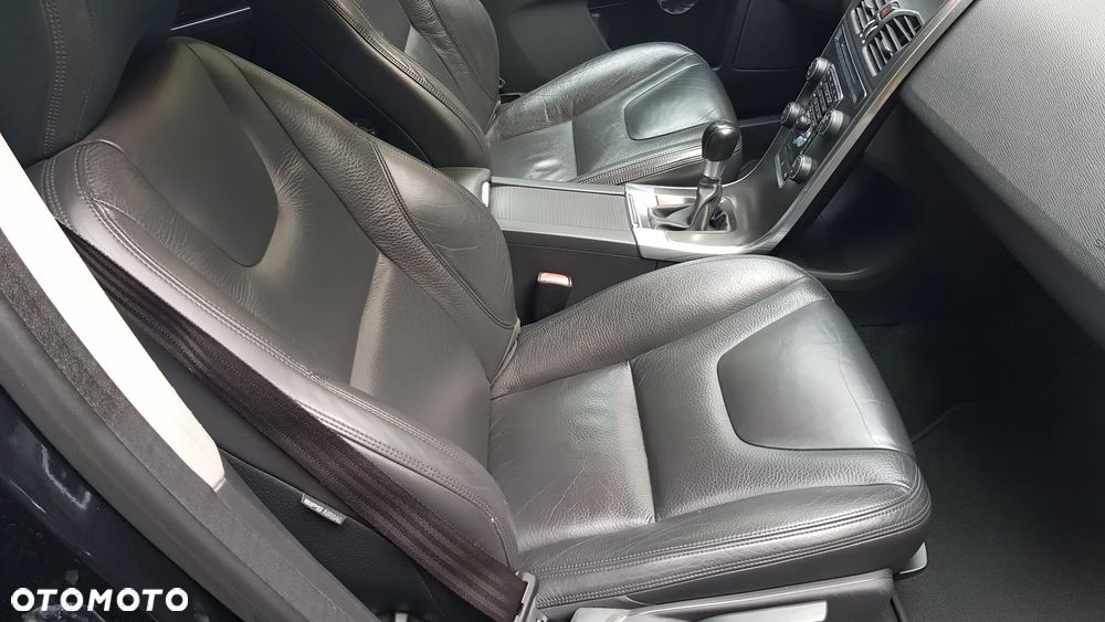 Volvo XC 60 D4 Summum - 11