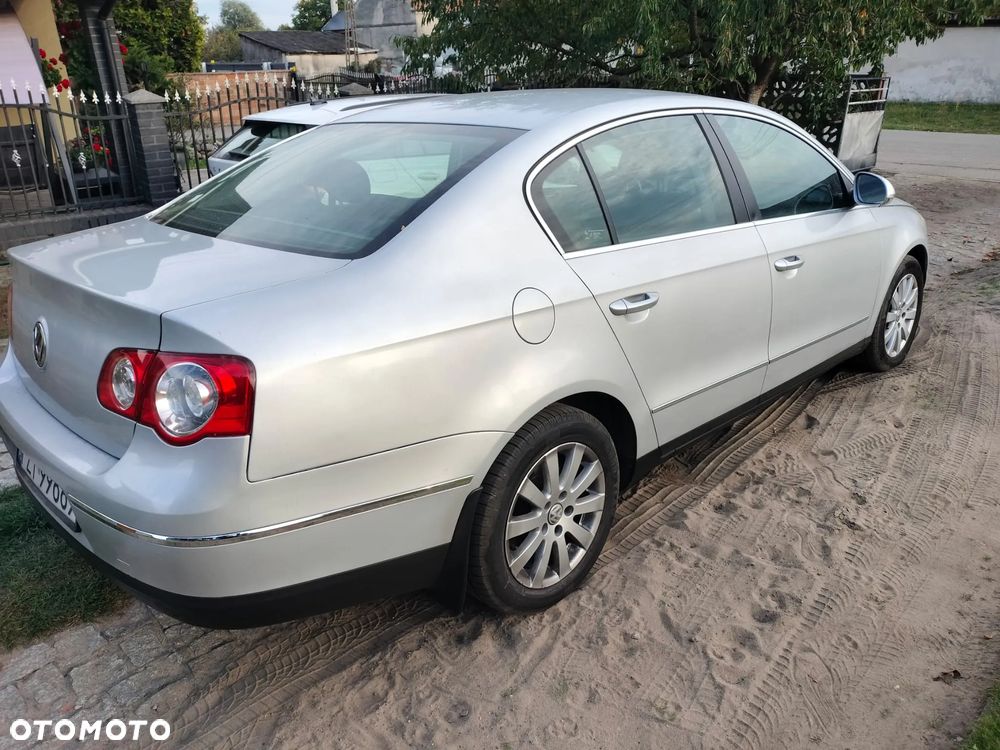 Volkswagen Passat - 6