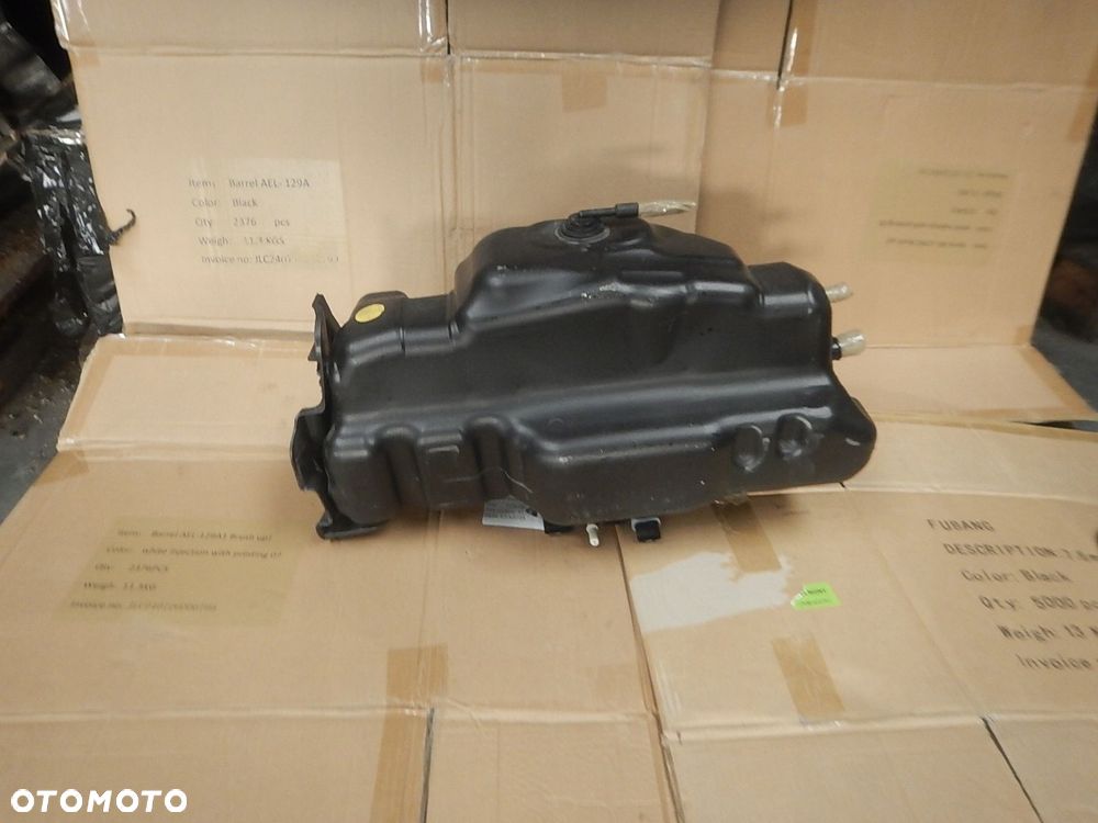 zbiornik pompka mocznika iveco daily 14- 22- 2.3/3.0 jtd 5803236615 - 4