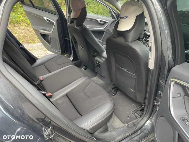 Volvo V60 D3 Geartronic RDesign - 6
