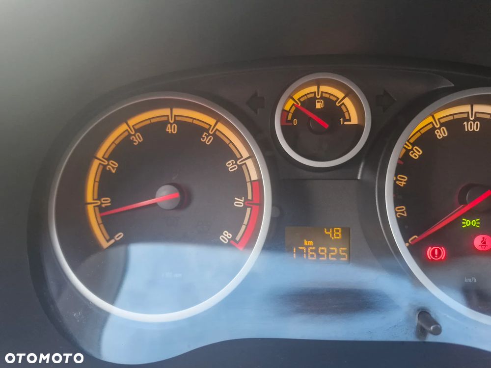 Opel Corsa - 29