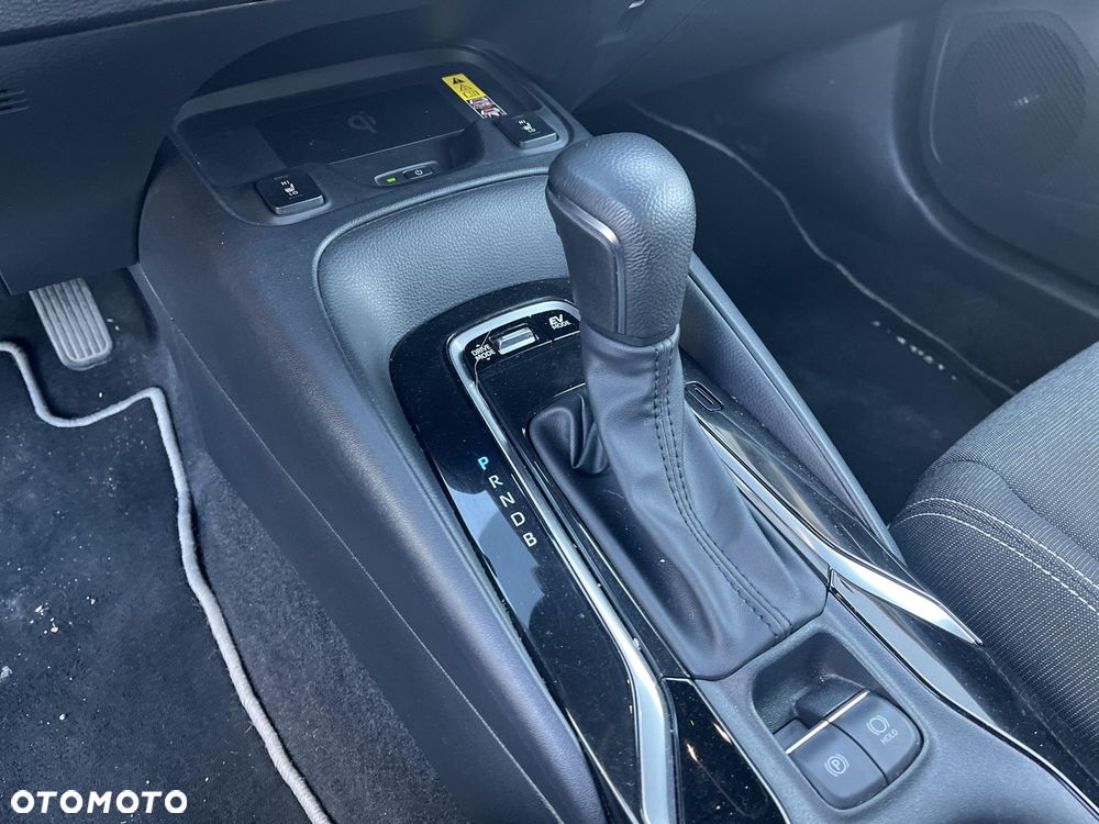 Toyota Corolla 1.8 Hybrid Comfort - 19