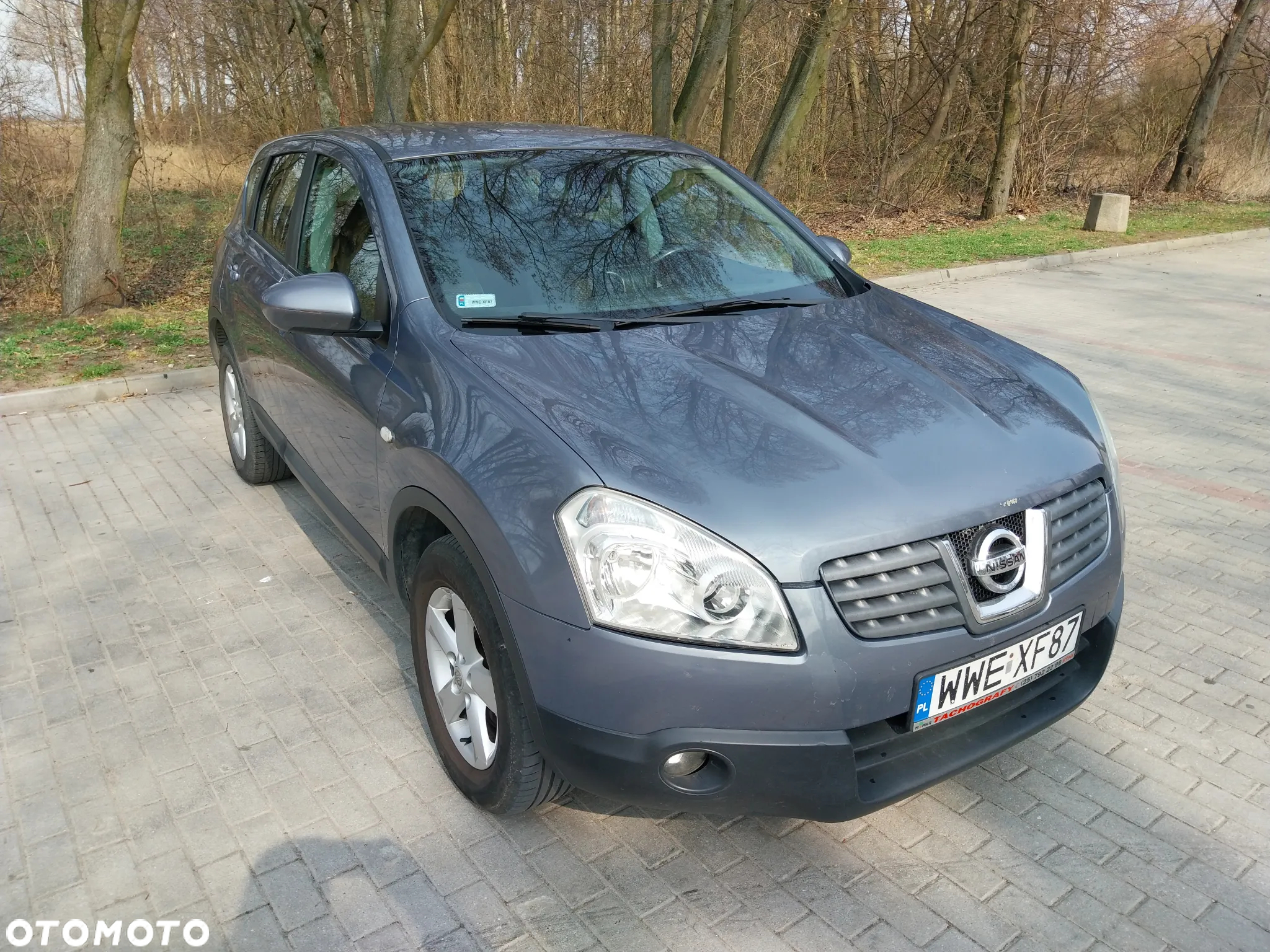 Nissan Qashqai 2.0 dCi DPF tekna - 8
