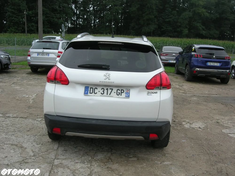 Peugeot 2008 1.6 e-HDi Allure S&S - 8