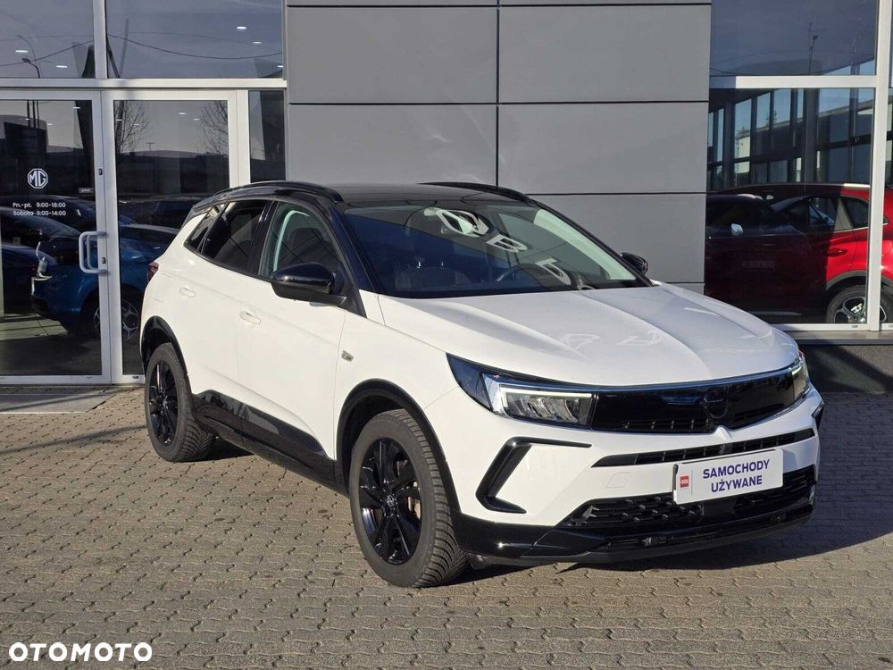 Opel Grandland 1.2 T GS Line S&S - 4