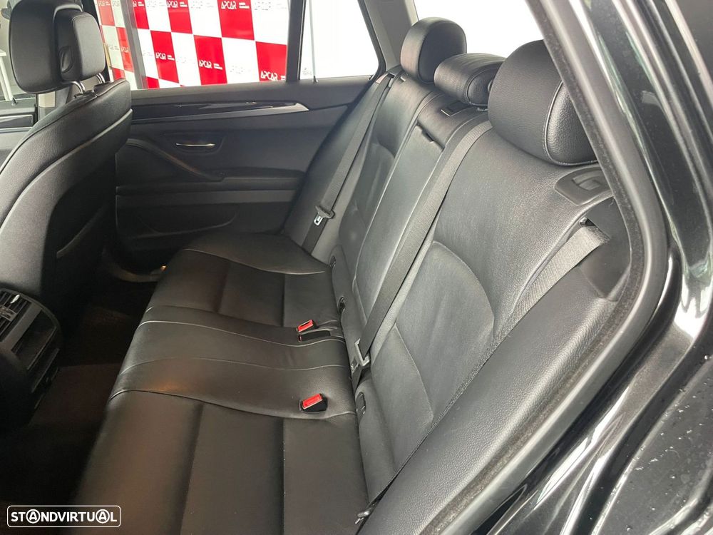 BMW 520 d Auto - 25