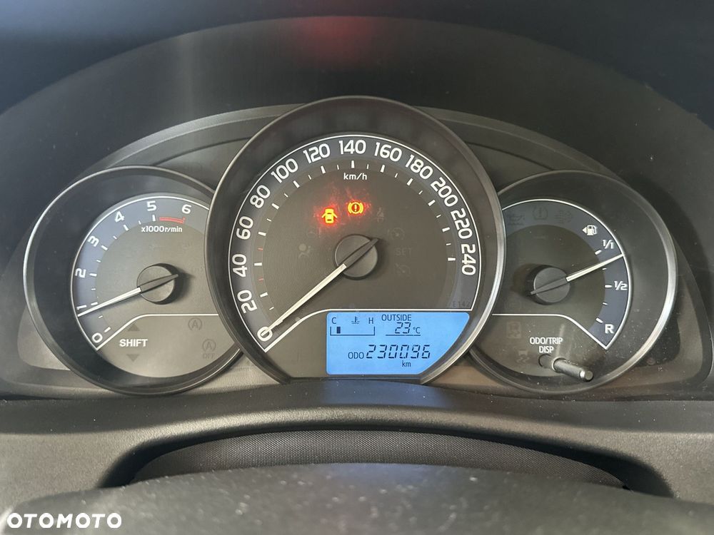 Toyota Auris 1.4 D-4D Active - 19