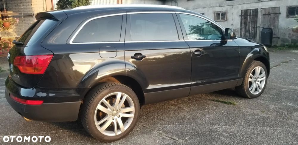 Audi Q7 - 8