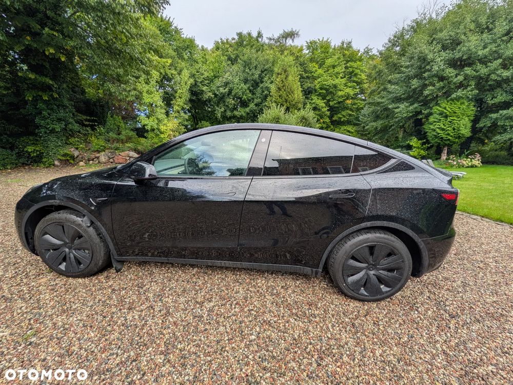 Tesla Model Y 2024 photo 4