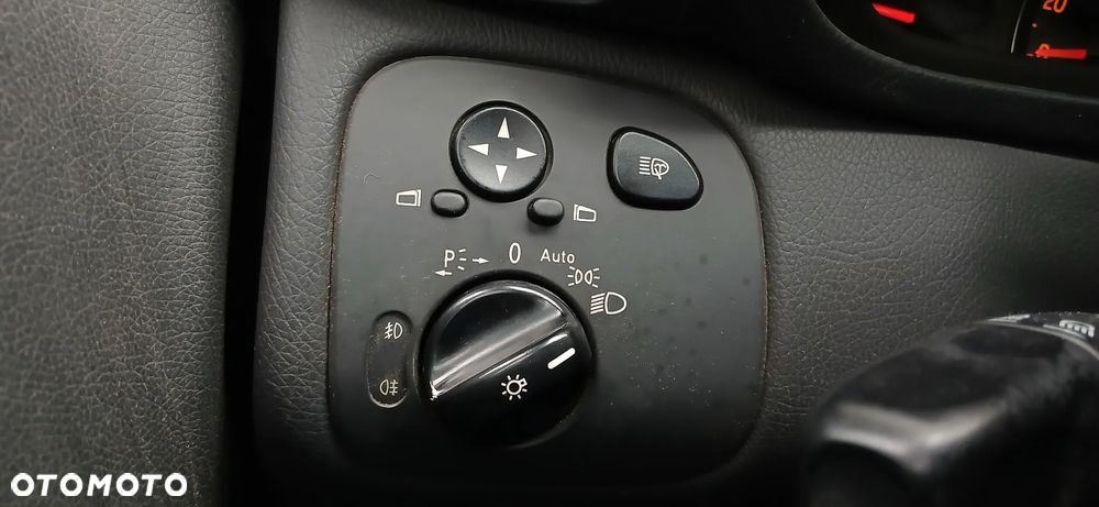 Mercedes-Benz Klasa C 200 Kompressor Sportcoupe - 18