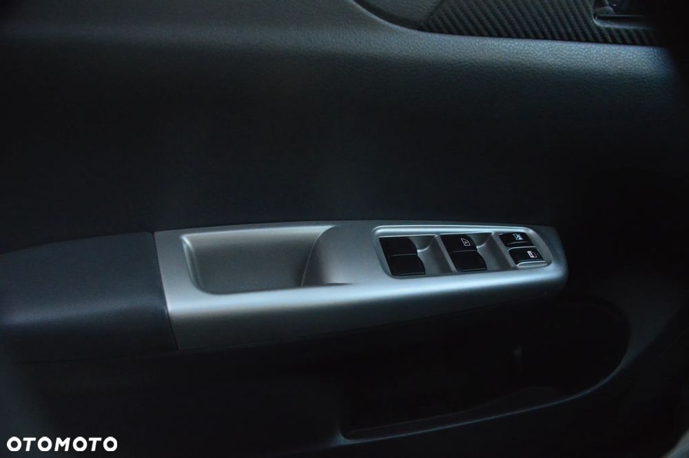 Subaru Impreza WRX - 24