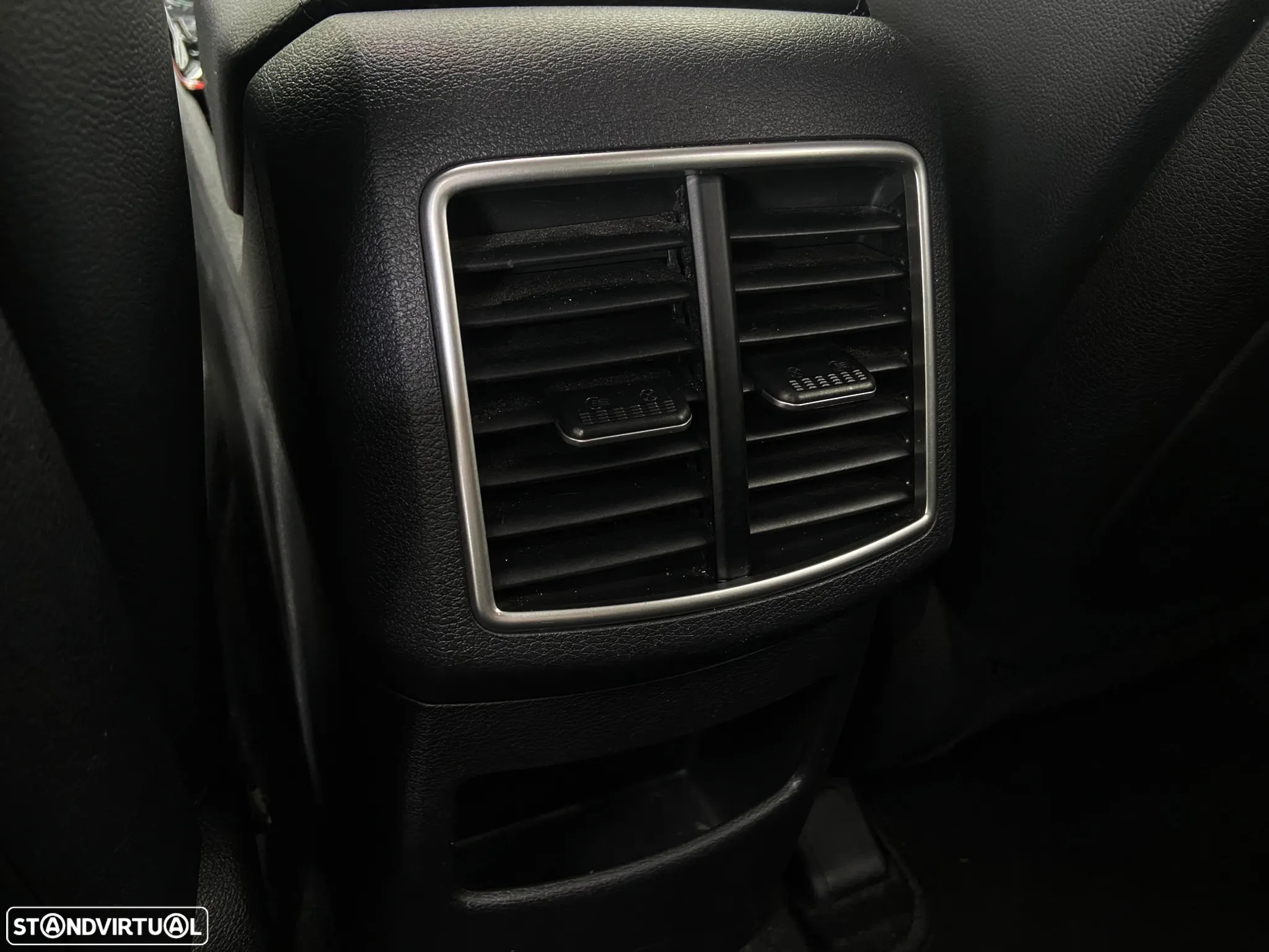 Kia Sportage 1.6 T-GDi PHEV Tech - 12