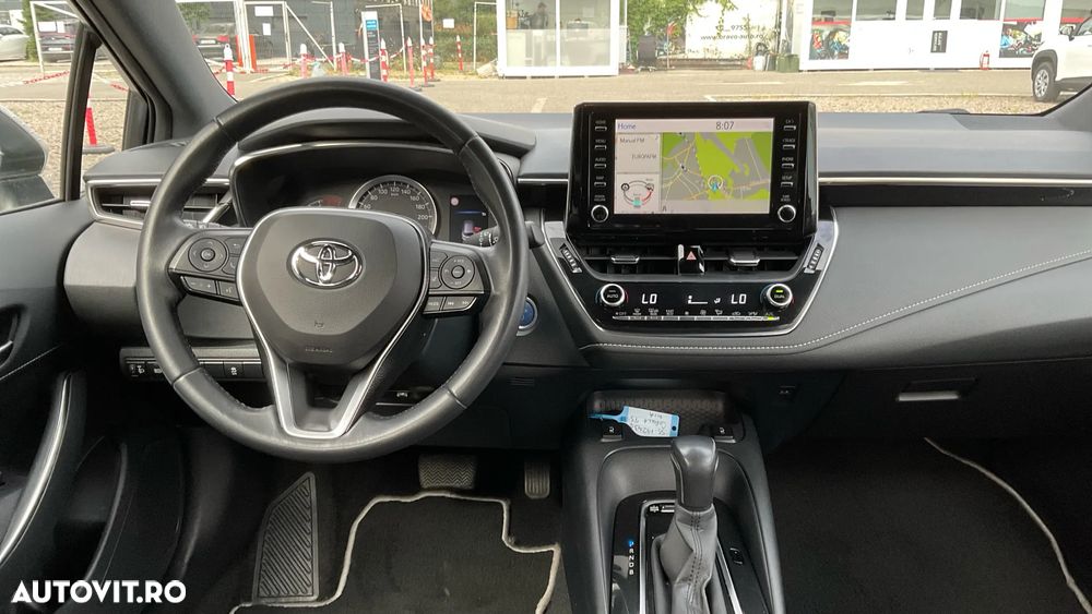 Toyota Corolla 1.8 HSD Dynamic - 18