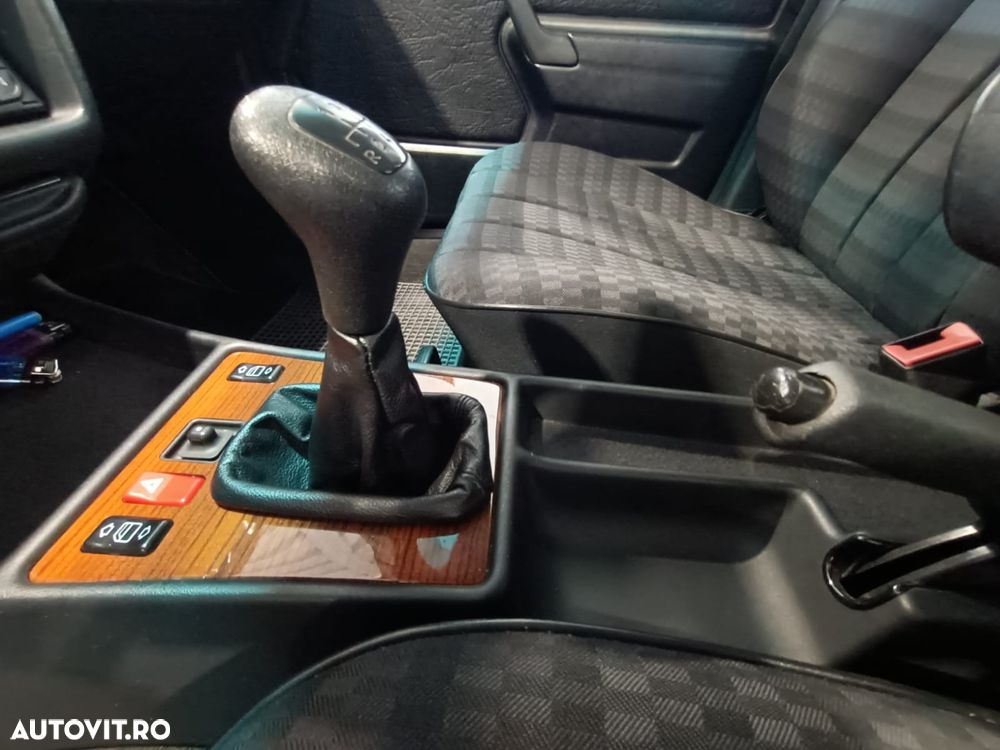 Mercedes-Benz W201 - 8