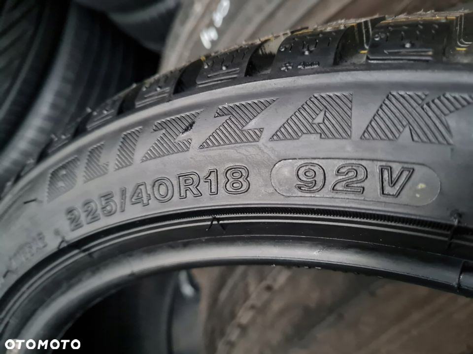 BRIDGESTONE Blizzak LM32 S 225/40R18 NOWA 2022 - 2