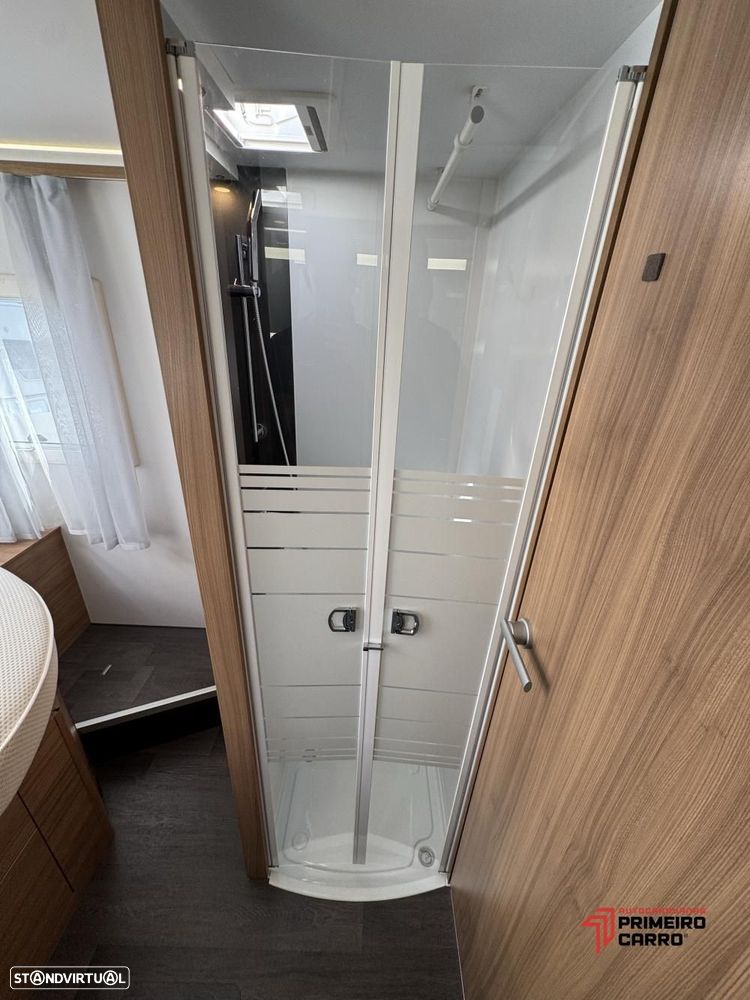 Adria Matrix 640 DC GT Edition c.central e basculante - 18