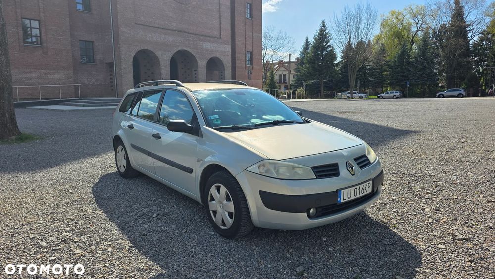 Renault Megane 1.6 Grandtour Confort Authentique - 2