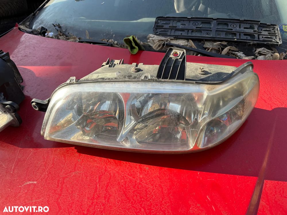Far stanga/Far dreapta Fiat Albea non facelift 2002-2005 - 5