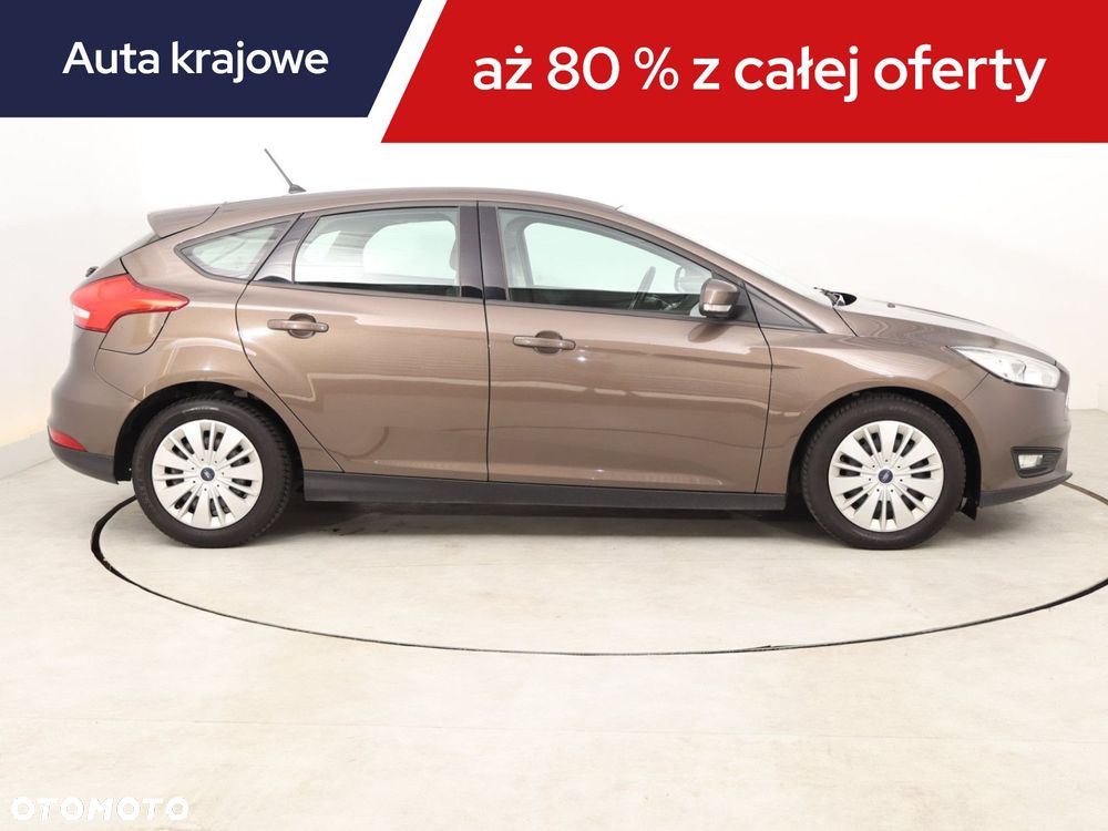 Ford Focus - 8