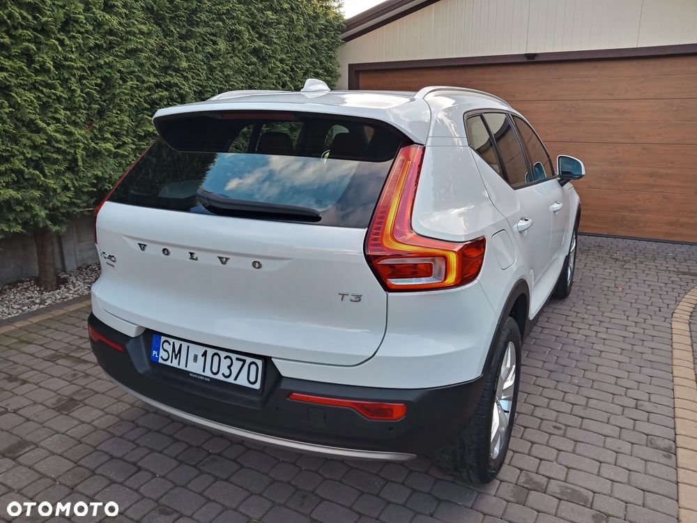 Volvo XC 40 T3 Momentum Pro - 12