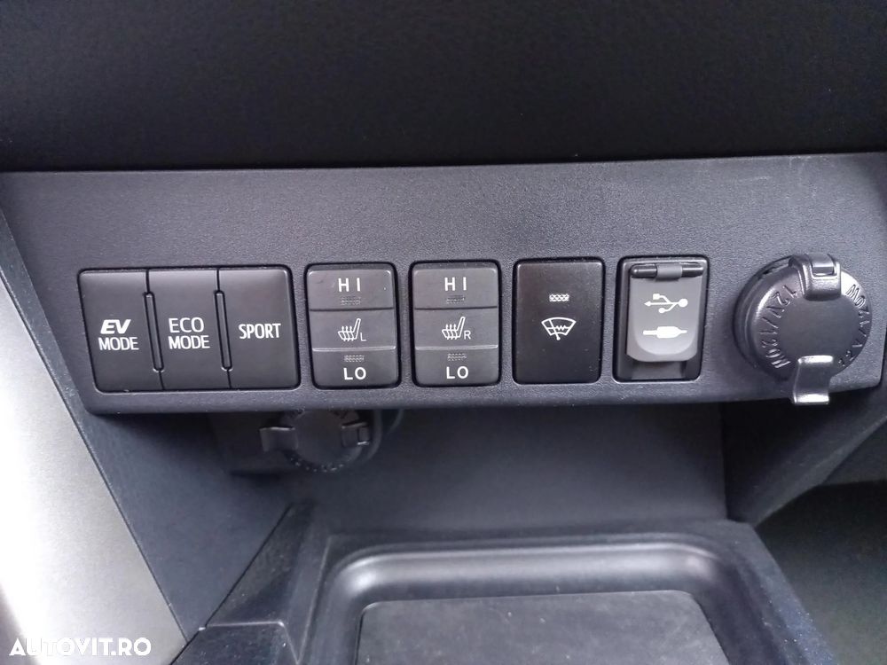 Toyota RAV4 - 25