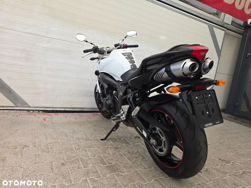 Yamaha FZ - 17