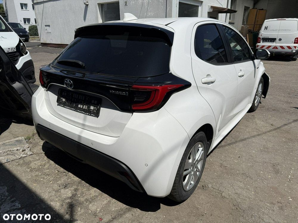 Toyota Yaris - 25