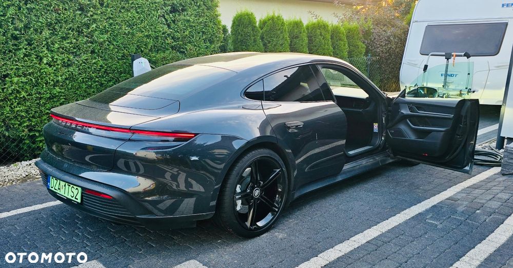 Porsche Taycan 4S - 3