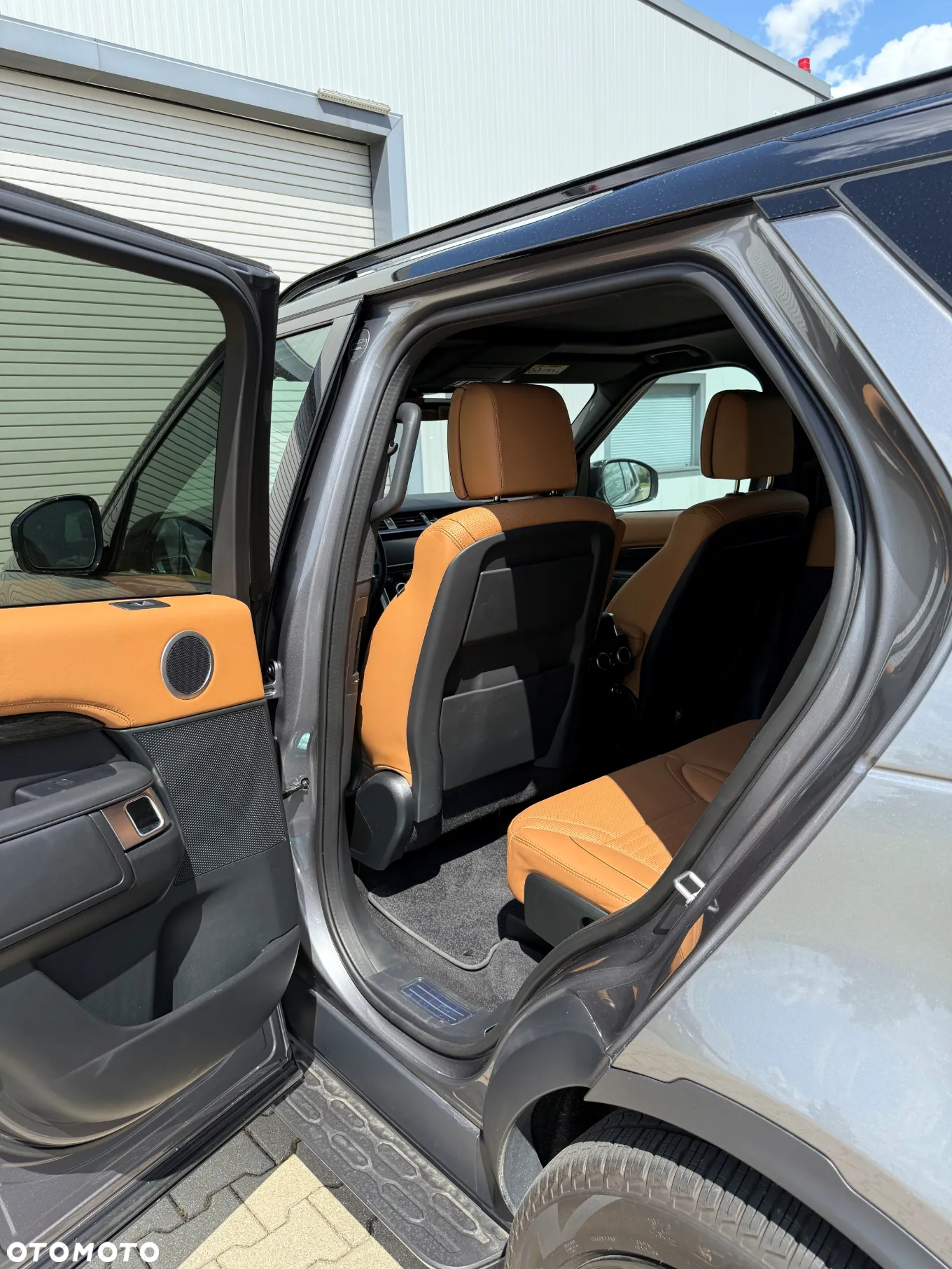 Land Rover Discovery V 3.0 SDV6 HSE Luxury - 10