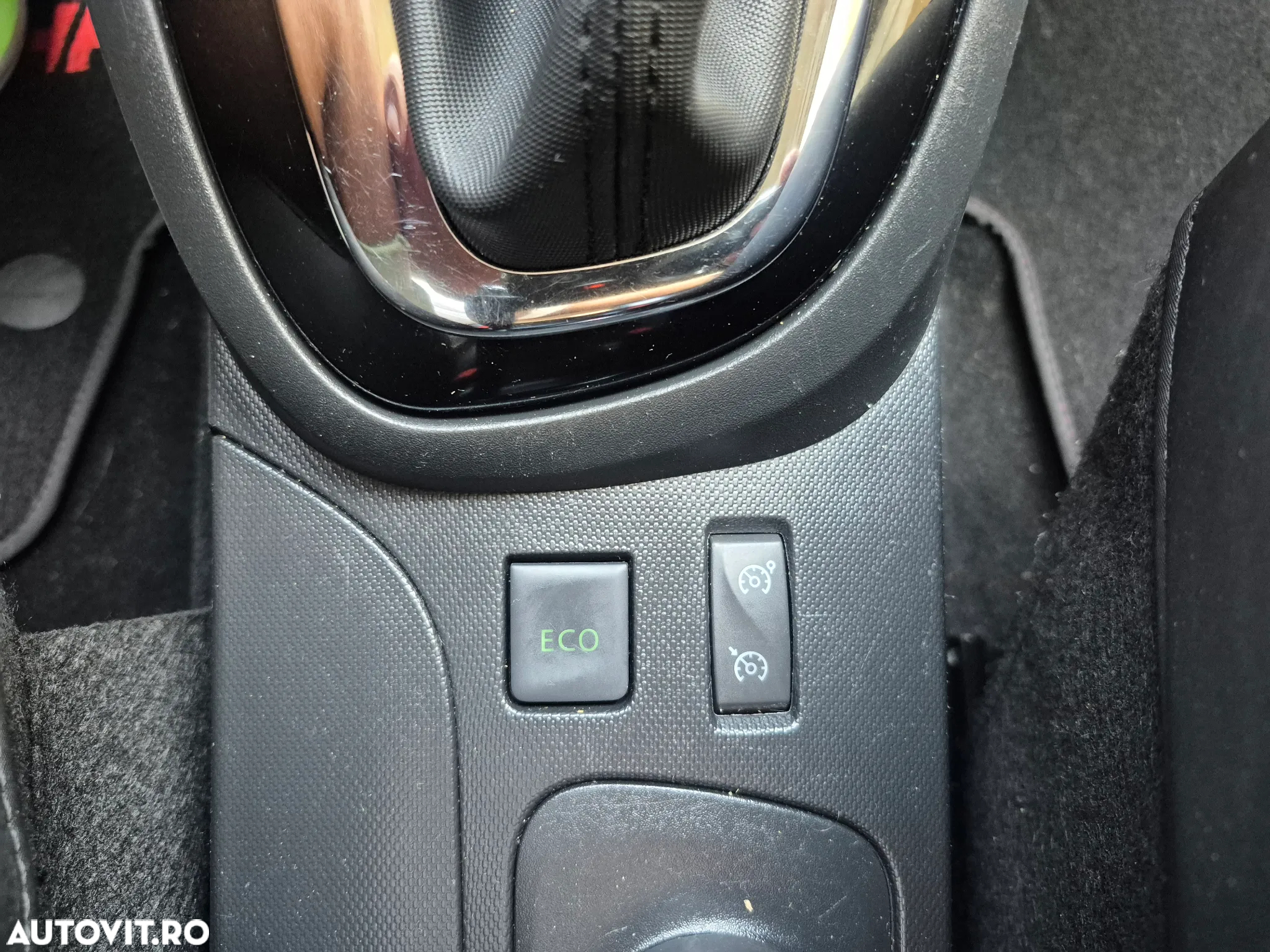 Renault Captur TCe 120 EDC Helly Hansen - 24