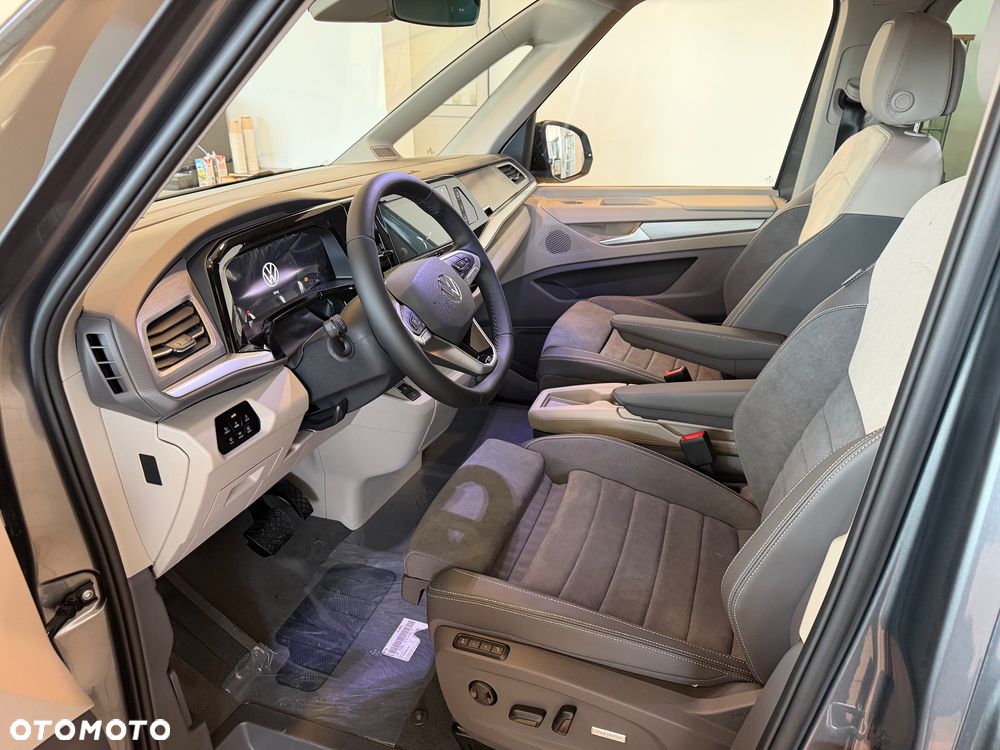 Volkswagen Multivan - 10