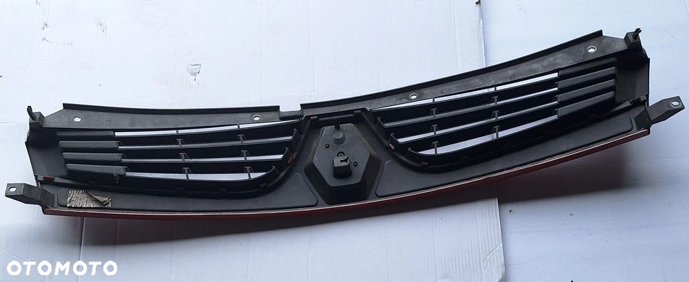 GRILL, ATRAPA -RENAULT MASTER II LIFT 2004-2010 rok / BIAŁY / CZERWONY - 10