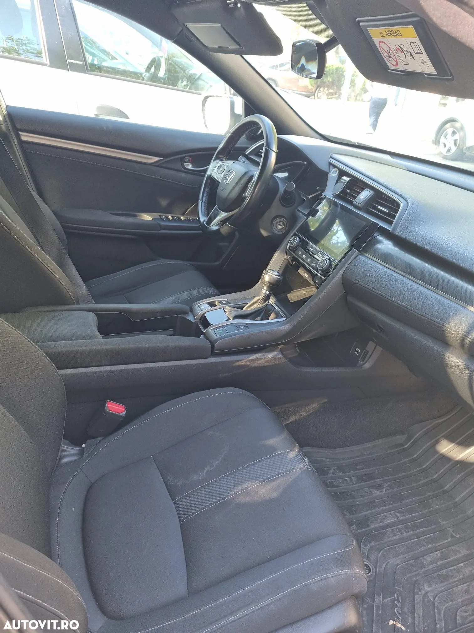 Honda Civic 1.0 VTEC Turbo Elegance - 4